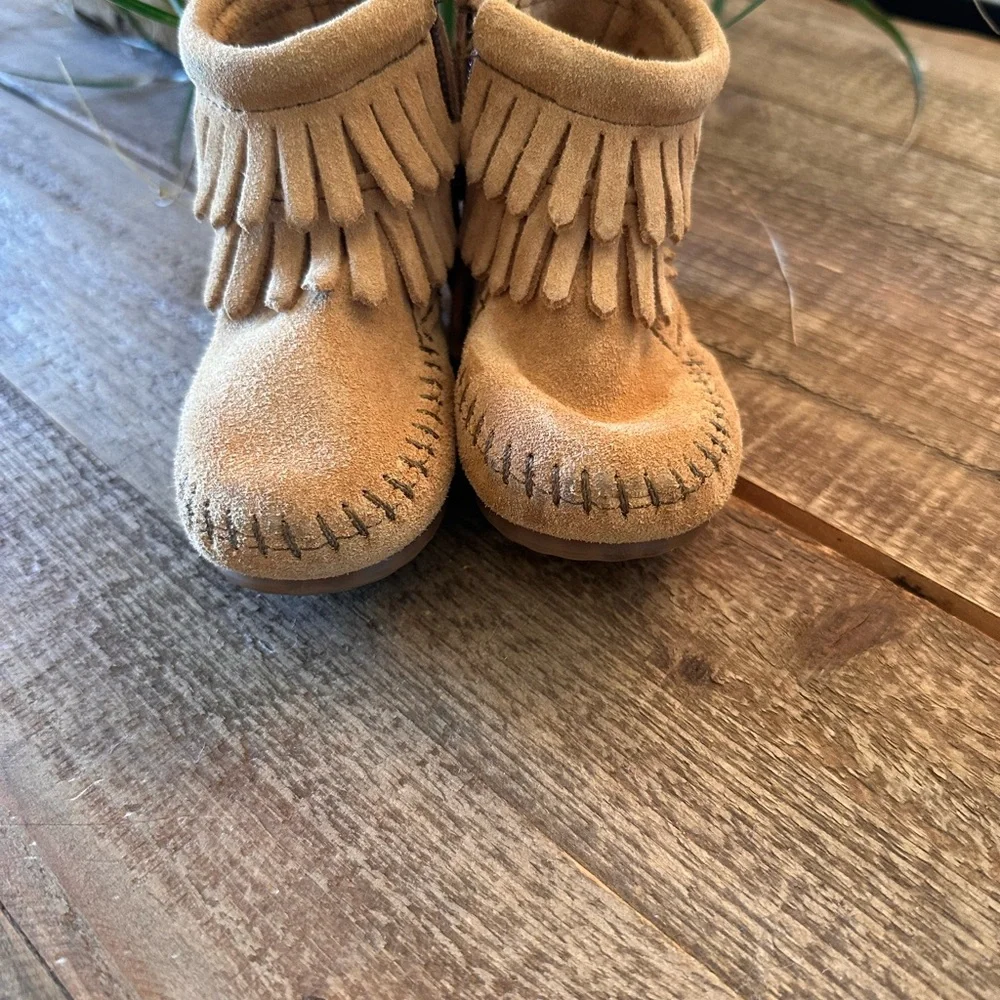 Minnetonka Fringed Tan Kids Moccasins